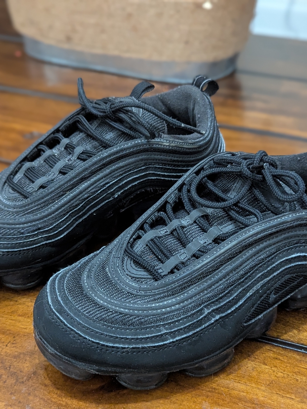 🚨Nike Air VaporMax 97 GS Triple Black Sneaker AQ2657-001 Size 7Y / Women's 8.5